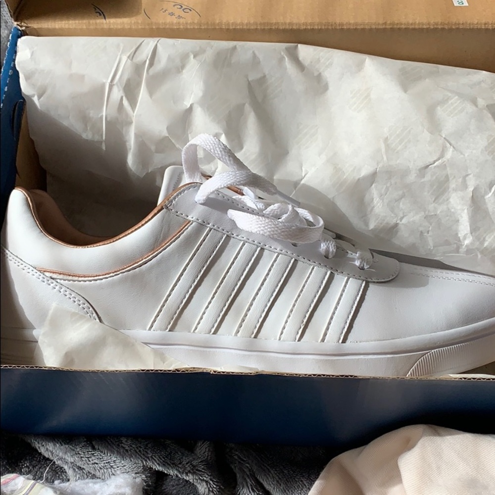 KSWISS White Court Chesterfields NWT